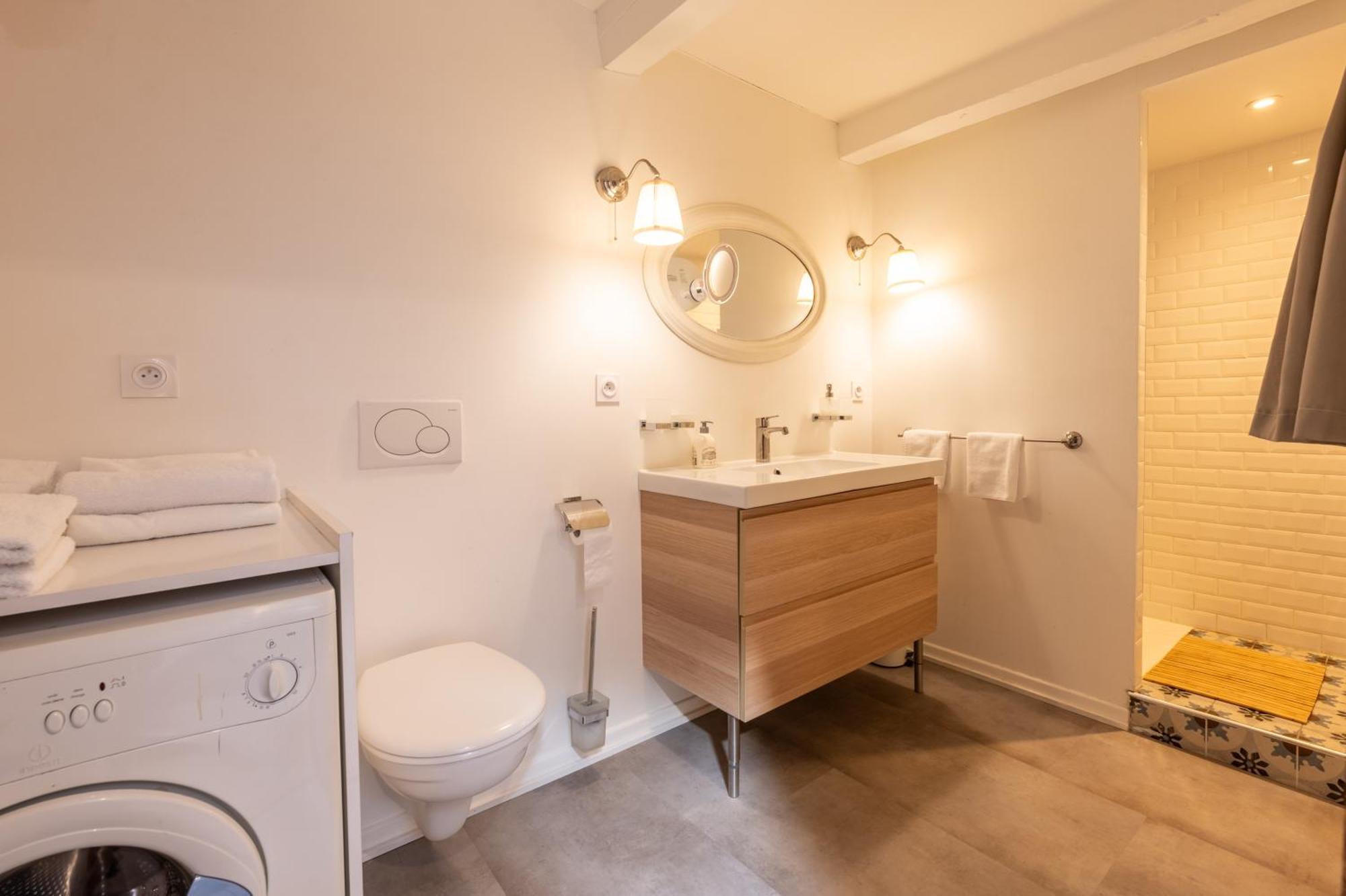 Sous Les Toits D'Annecy, Un Appartement Irresistible Pour 1 A 6 Personnes En Plein Coeur De Ville Ngoại thất bức ảnh